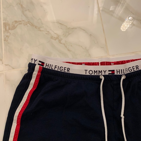 Tommy Hilfiger pants - Picture 2 of 5